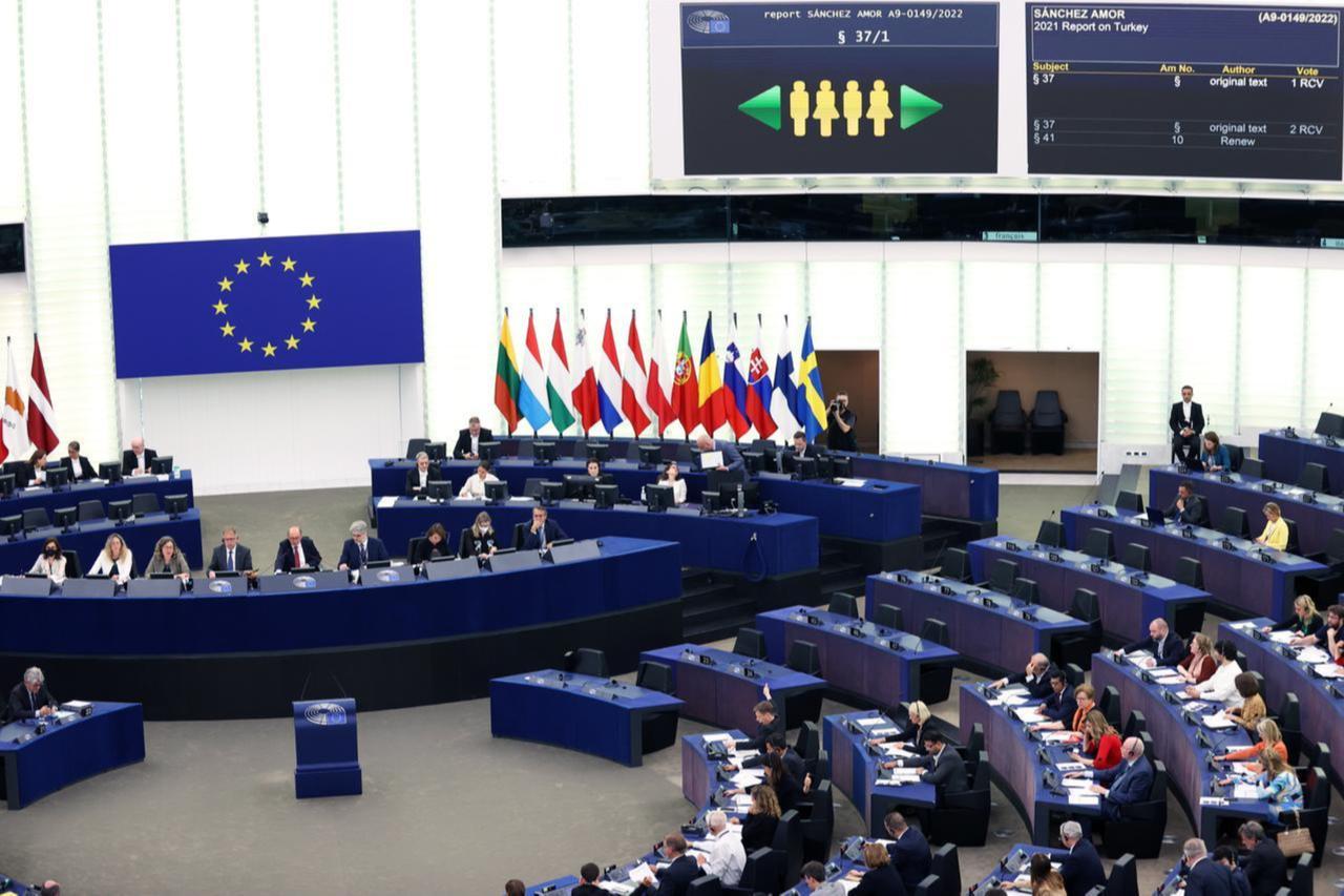 European Parliament approves return hubs for rejected asylum seekers