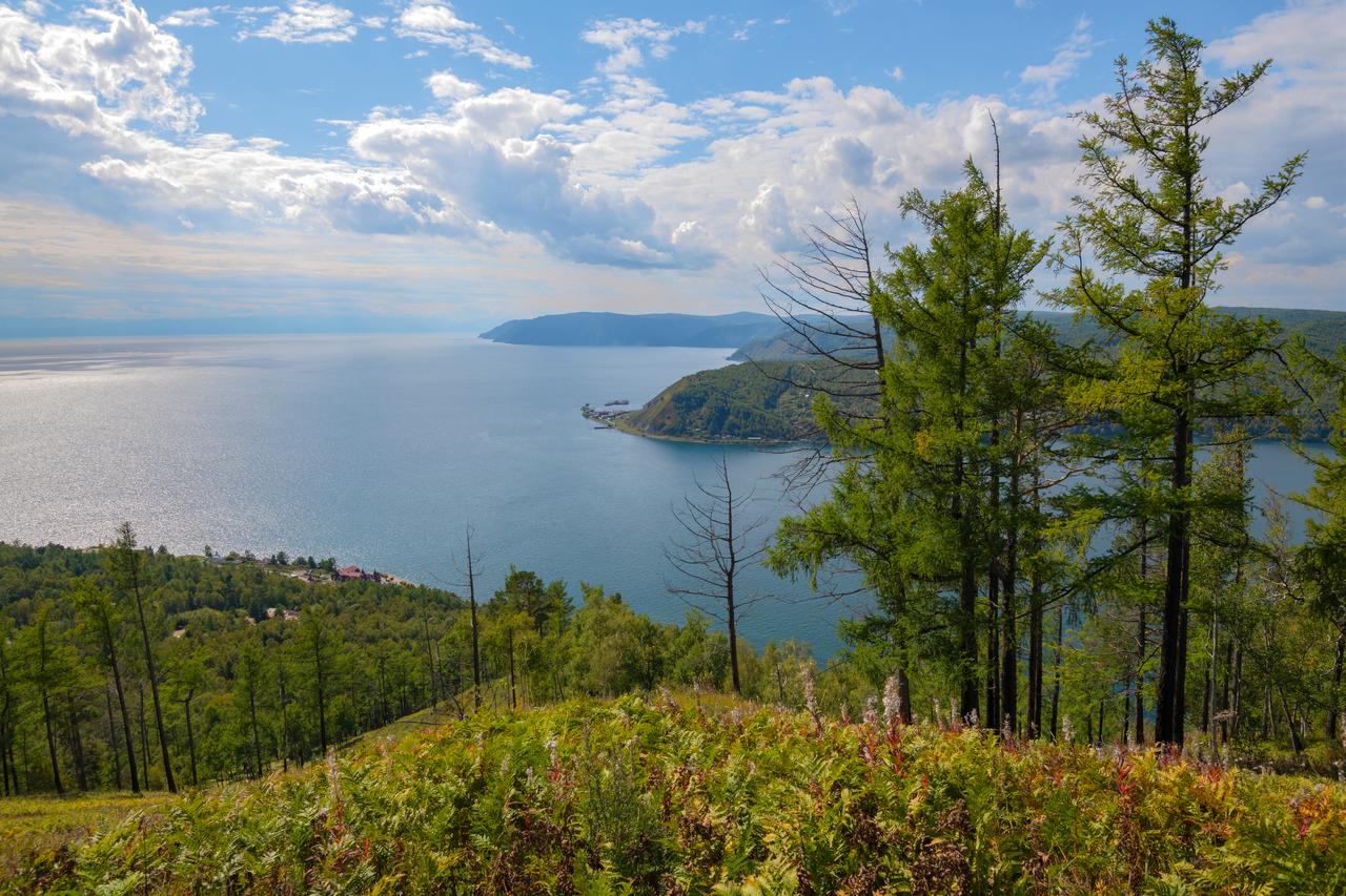 Top view of Baikal lake and the source of the Angara River in Irkutsk region, Russia (Adobe Stock Photo)