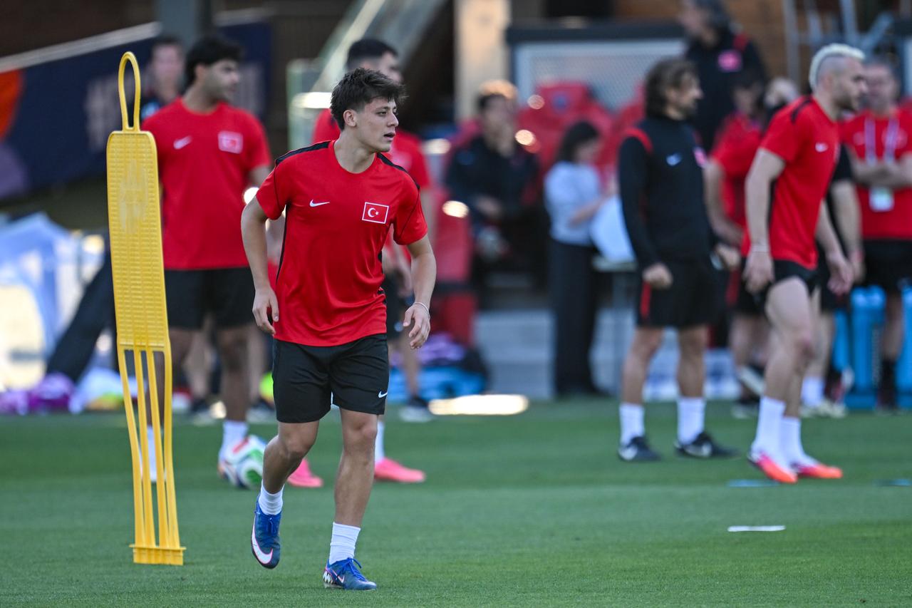 Türkiye holds first San Jose training session ahead of Paraguay match
