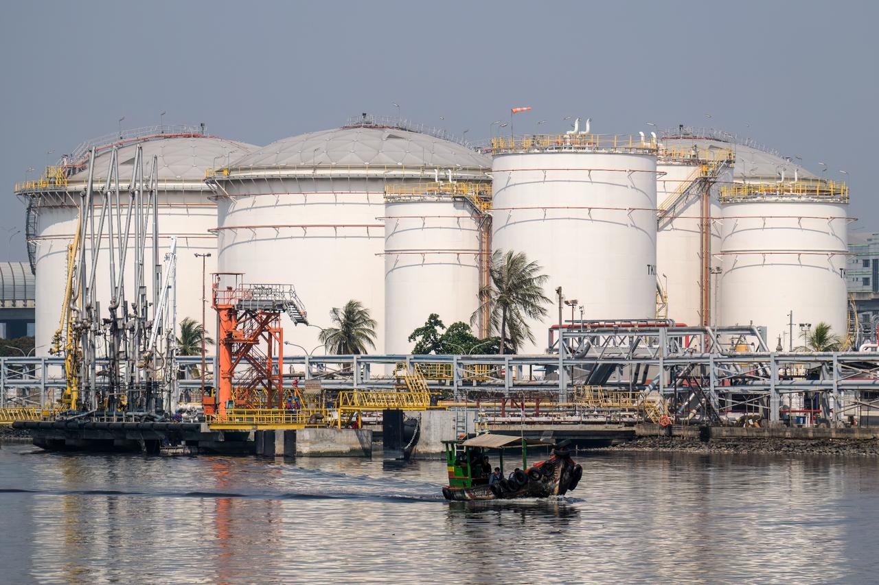 Oil rebounds above $80 after Israeli strikes on Lebanon, stocks turn lower