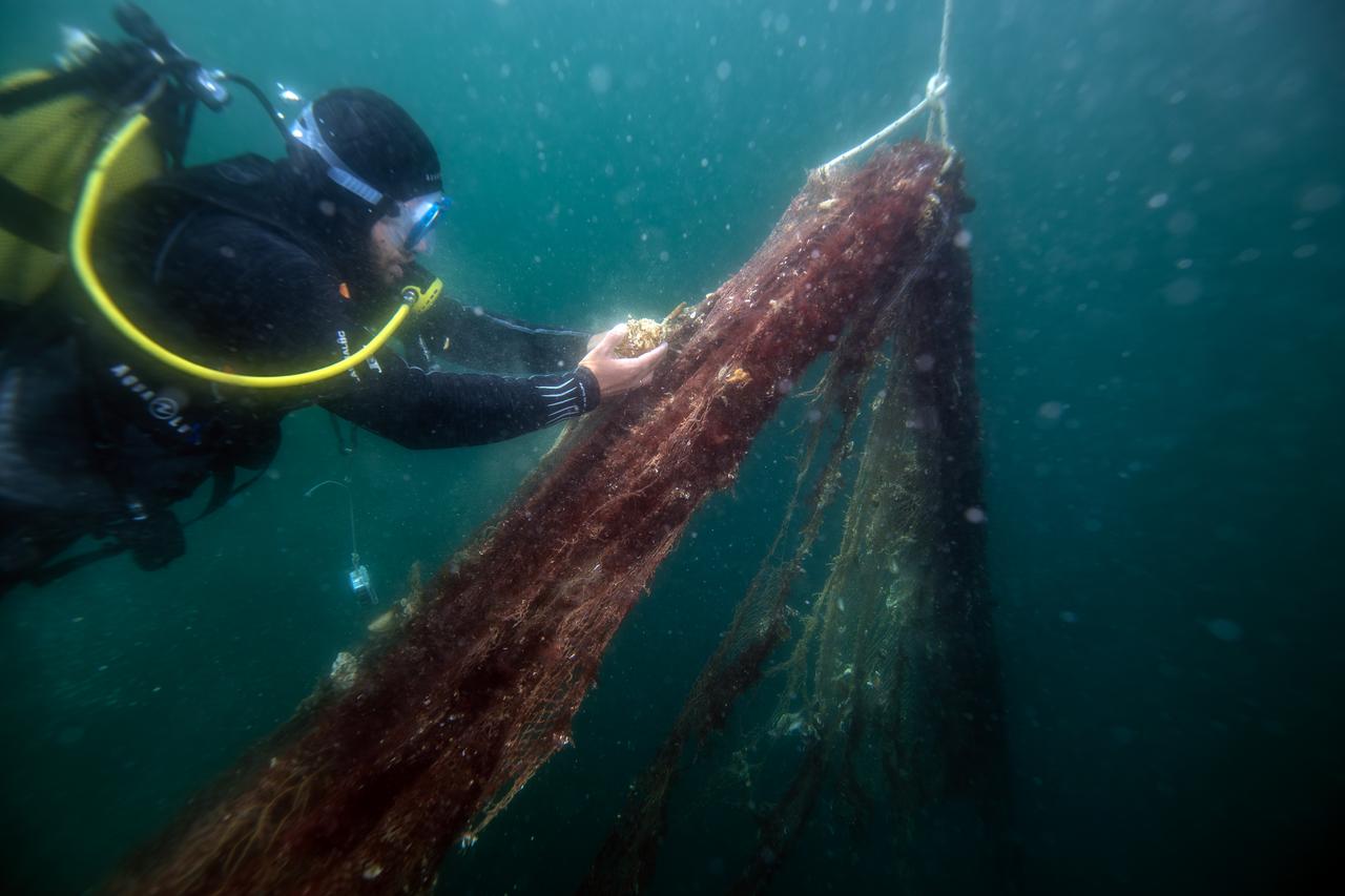 Ghost nets big enough to cover Camlica Tower pulled from Marmara Sea