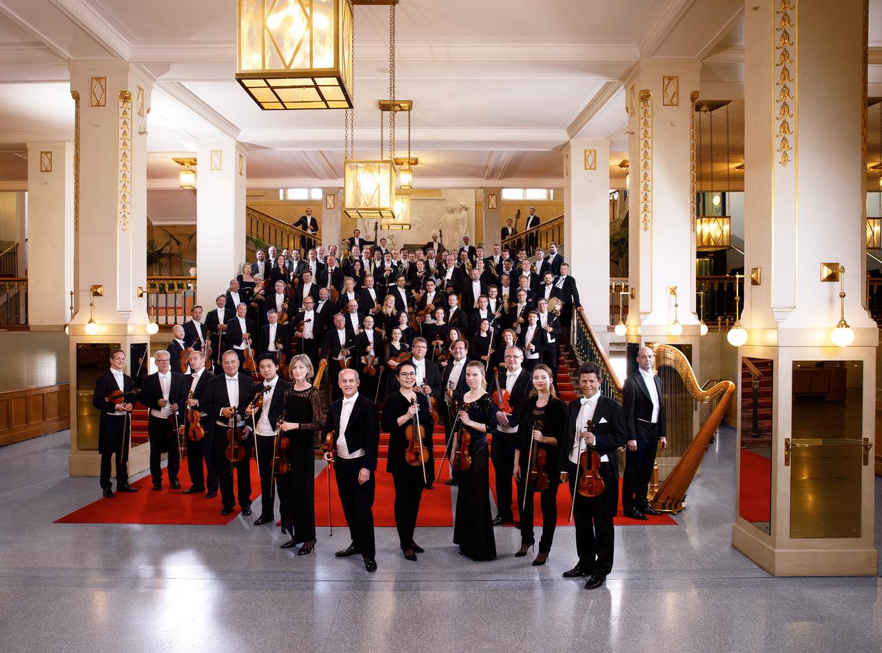The Wiener Symphoniker, which will perform two concerts at the 54th Istanbul Music Festival, poses for a group photo. (Photo via IKSV)