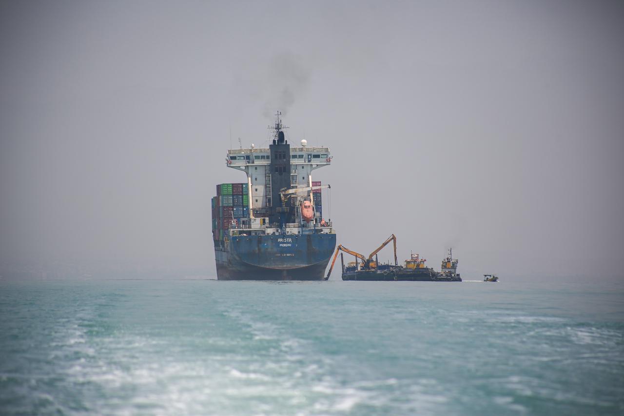 Rescue efforts are underway for a South Korean container ship that ran aground after choosing the wrong route while attempting to navigate through the Strait of Hormuz in Oman, Iran, June 18, 2026. (AA Photo)