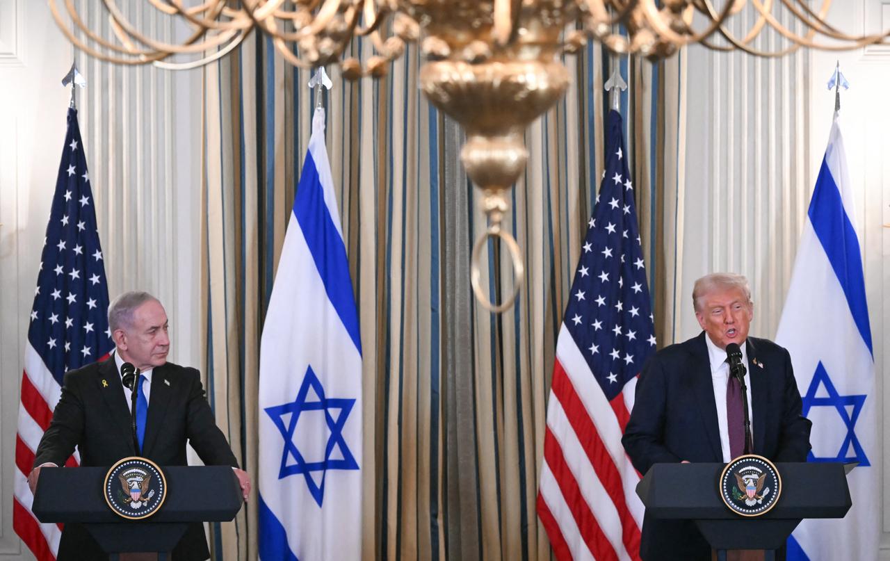 US President Donald Trump (R) and Israeli Prime Minister Benjamin Netanyahu (L) participate in a press conference in Washington, DC, Sept. 29, 2025. (AFP Photo)
