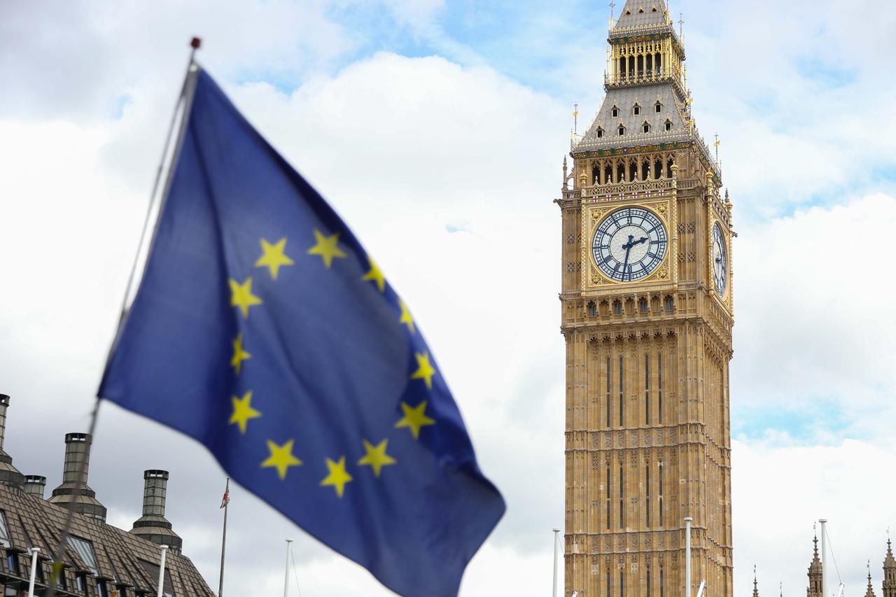 Two-thirds of EU citizens back UK rejoining bloc, survey finds