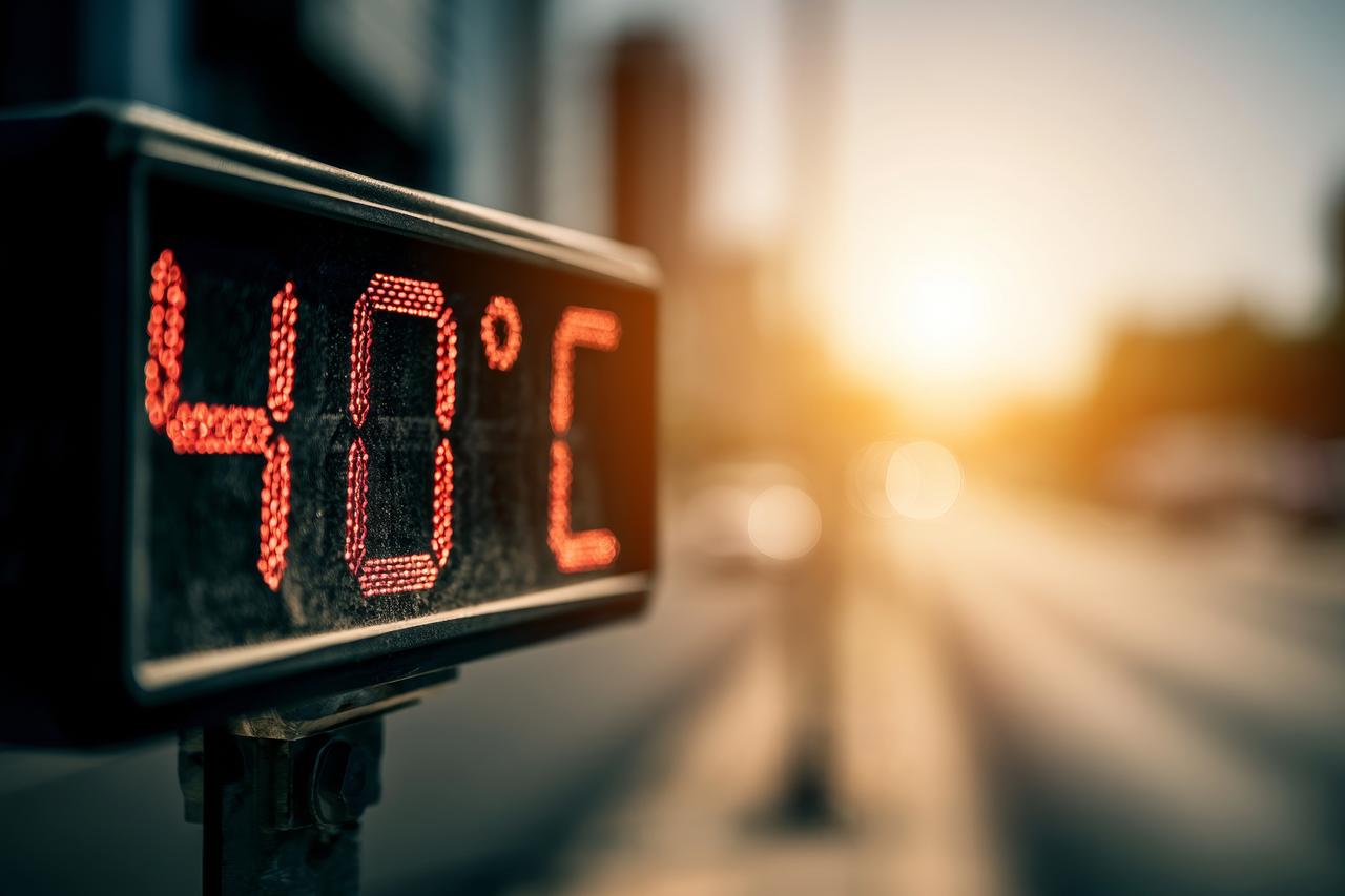 WHO warns exceeding 1.5 °C threshold poses major health risks