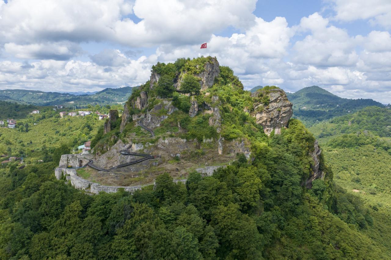 Ancient Black Sea castle draws 750,000 visitors after restoration