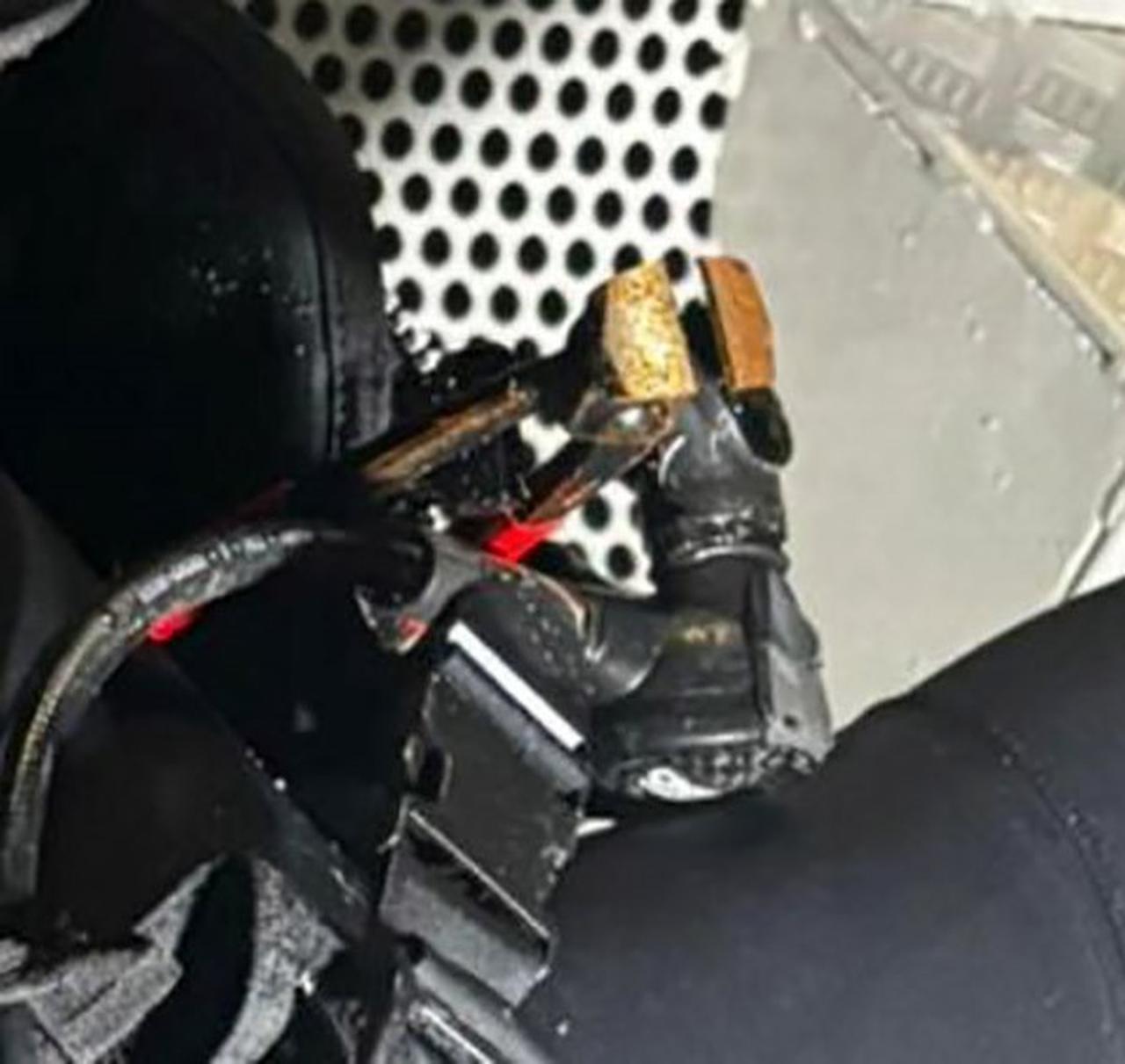 The photo shows the equipment of the dead Romanian diver who was found in Kocaeli's Basiskele district, Türkiye, on Jan. 24, 2026. (IHA Photo)