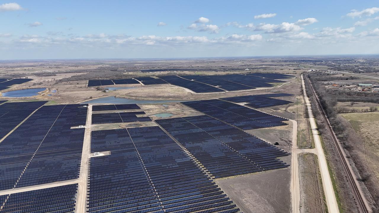 Aerial view of a utility-scale solar farm in Texas, US. (Adobe Stock Photo)