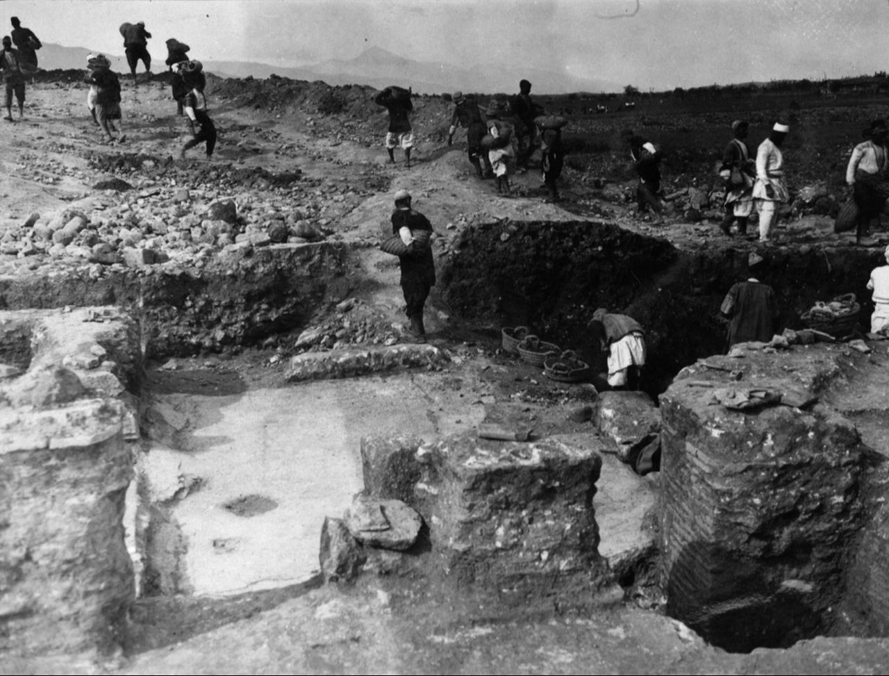 A view of archaeological excavations at ancient Antiocheia, 1933. (Photo via Princeton University Archive)