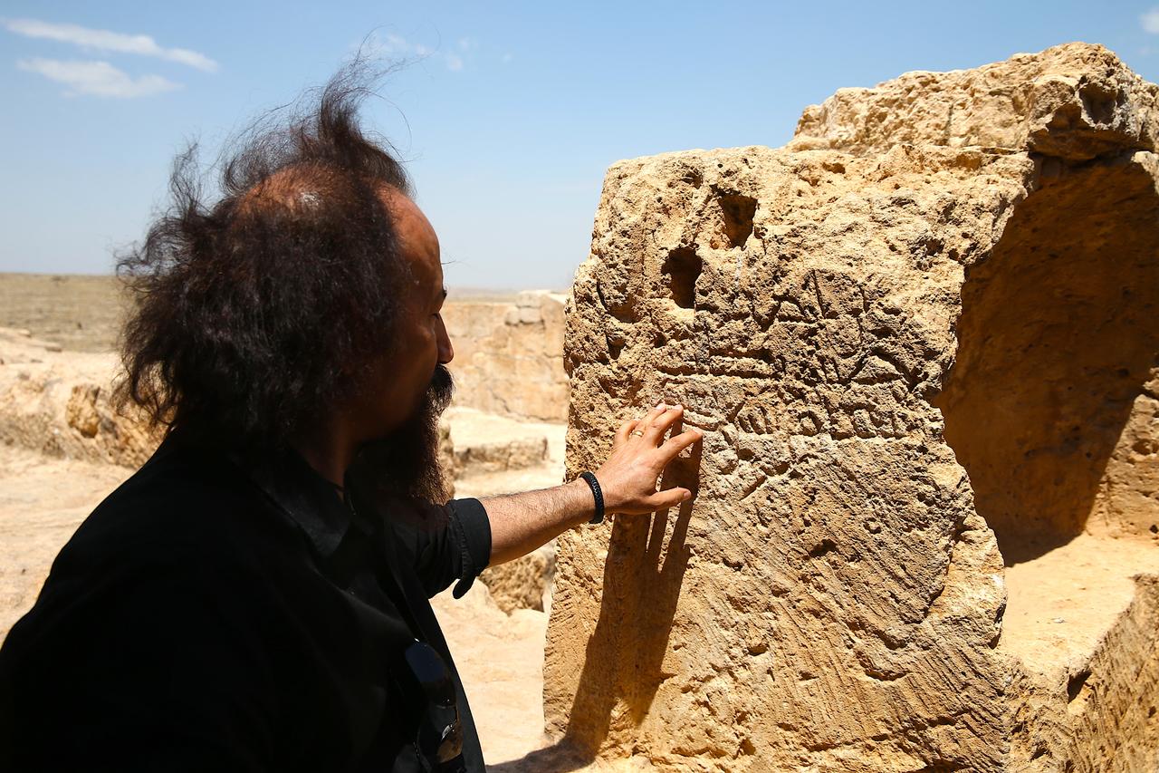 Ancient Aramaic inscription reveals early Christians sealed Türkiye's Mithras Temple
