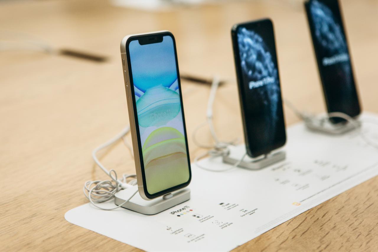 Apple iPhone models displayed at an Apple Store in Istanbul, Türkiye, Dec. 17, 2019. (Adobe Stock Photo)