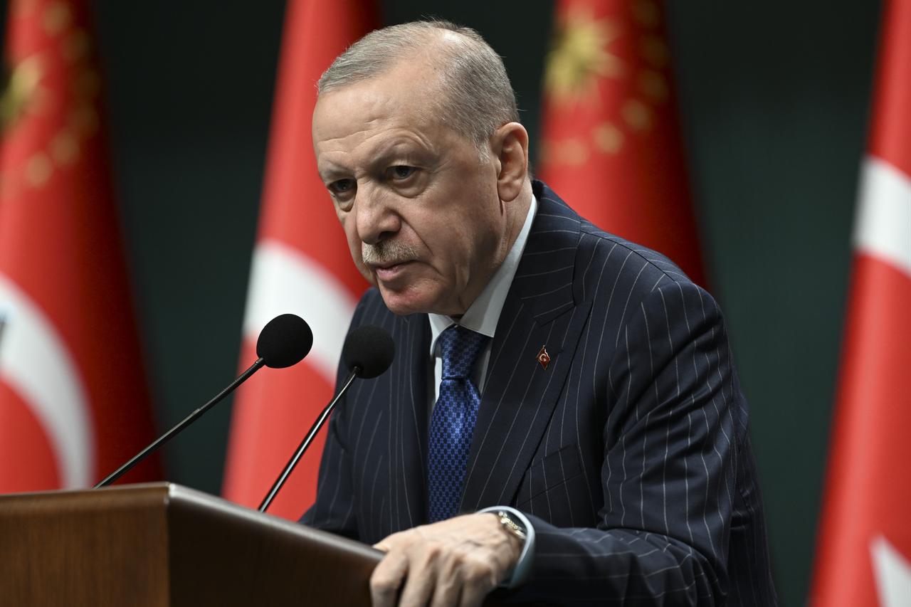 President Erdogan congratulates Ihlas Holding on major energy investment in Kyrgyzstan