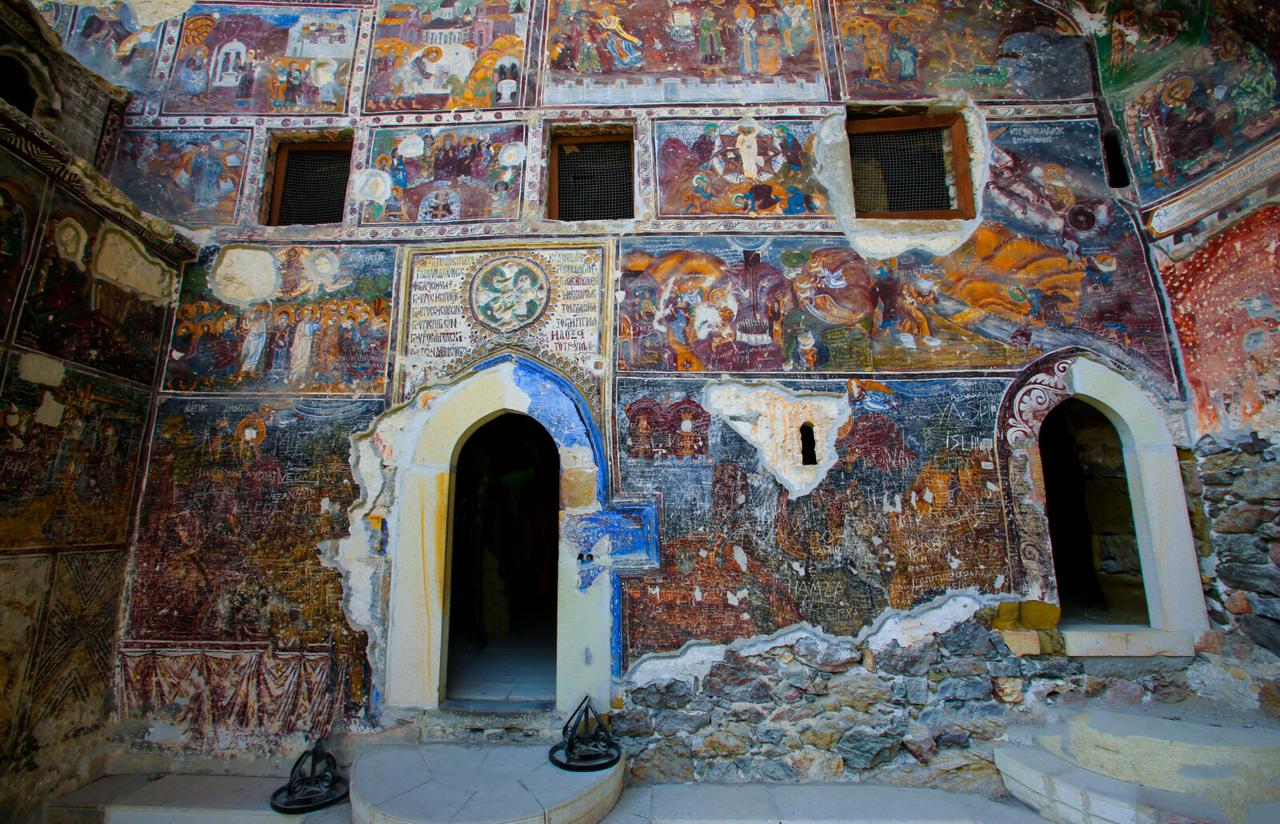 Ancient Christian frescoes inside the Rock Church at Sumela Monastery in Trabzon, Türkiye. (Adobe Stock Photo)