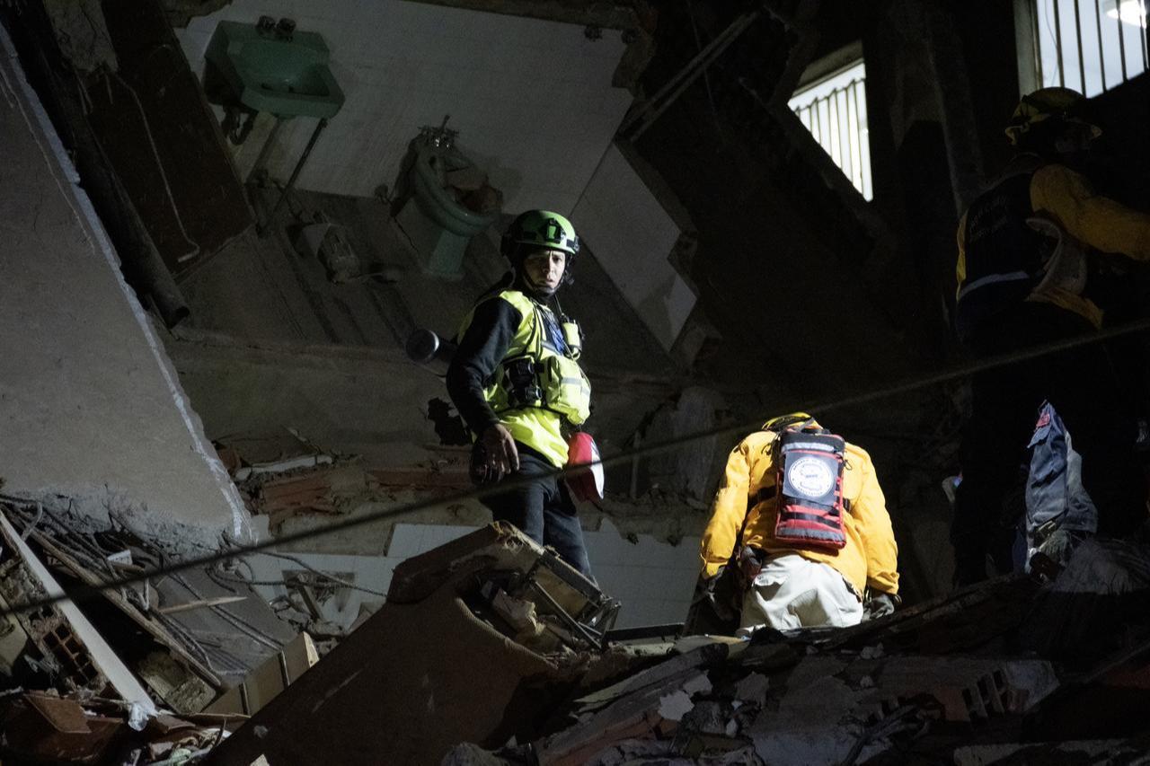 Rescue teams continue searching the rubble of a collapsed building for survivors in the San Bernardino neighborhood of Caracas, Venezuela, June 25, 2026. (AA Photo)