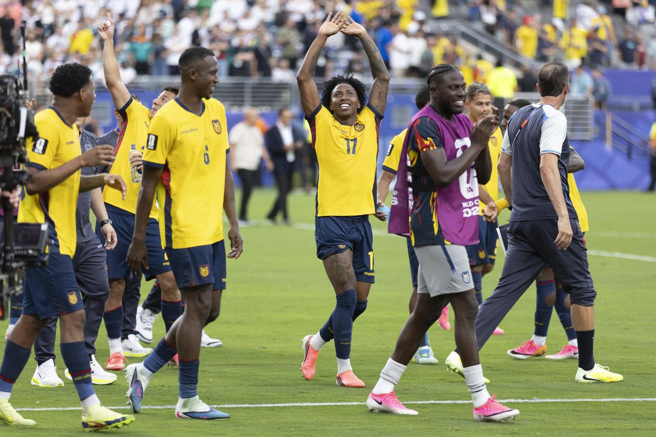 Ecuador declares holiday after stunning Germany at World Cup