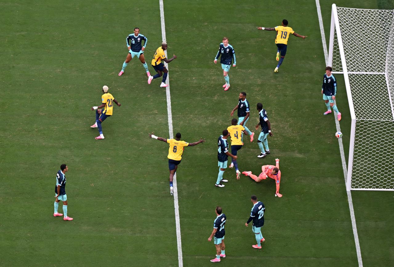 Ecuador's midfielder #19 Gonzalo Plata (R,top) celebrates with teammates after scoring a goal during the 2026 World Cup Group E football match between Ecuador and Germany at New Jersey Stadium in New Jersey, US, on June 25, 2026. (AFP Photo)