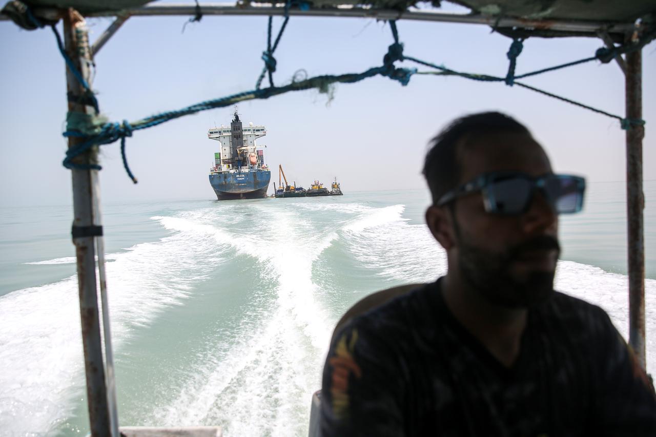 Iran says Strait of Hormuz passage cannot be guaranteed without Tehran