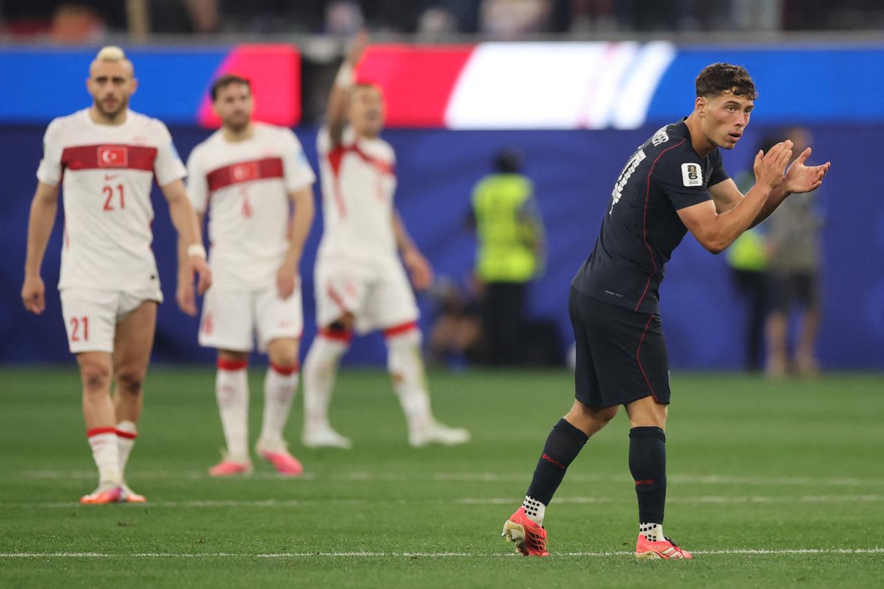 Türkiye 2-2 USA: Berhalter brings USA level against Türkiye in World Cup finale