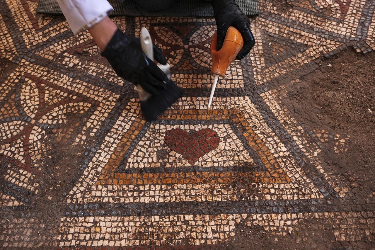 1,500-year-old Smyrna mosaics reveal hidden messages in sacred motifs and ivy