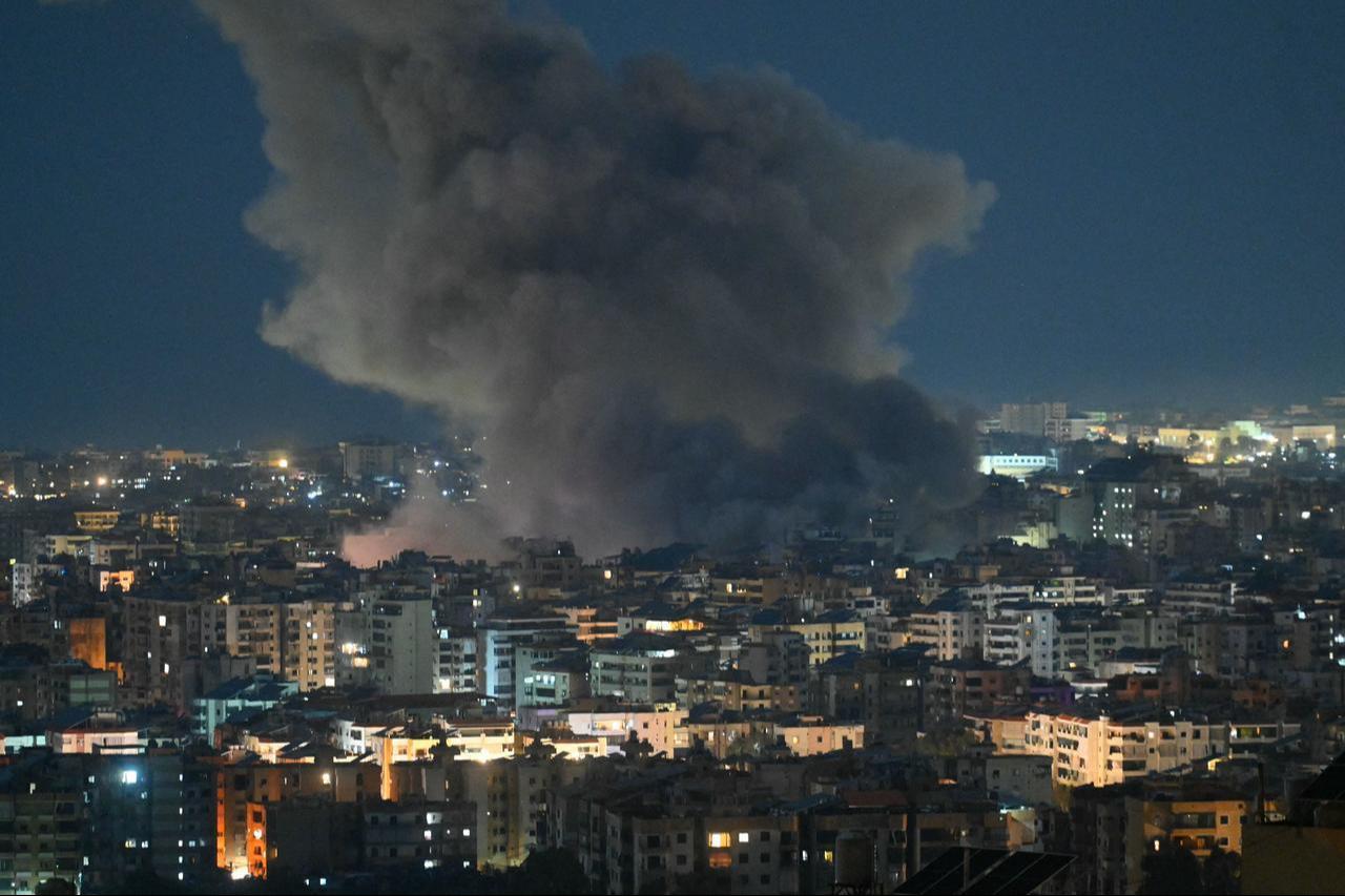 Smoke rises from the site of an Israeli airstrike that targeted the office of the Hezbollah affiliated Al-Manar TV station in Beirut’s southern suburb of Haret Hreik, March 3, 2026. (AFP Photo)