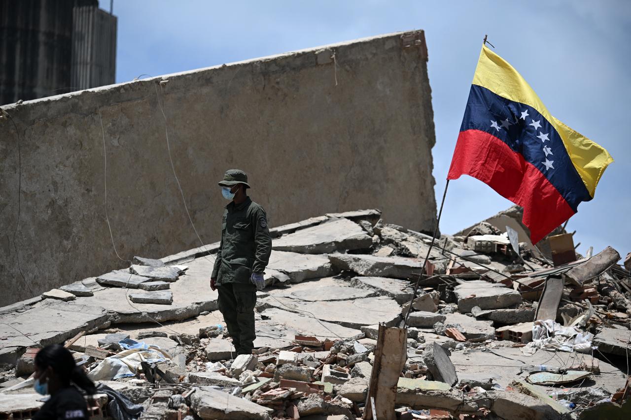 Turkish rescue teams begin search operations in quake-hit Venezuela