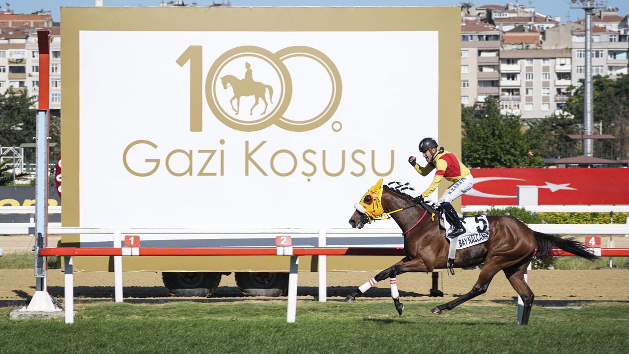 100th Gazi Race crowns Bay Nalcakan champion at Veliefendi