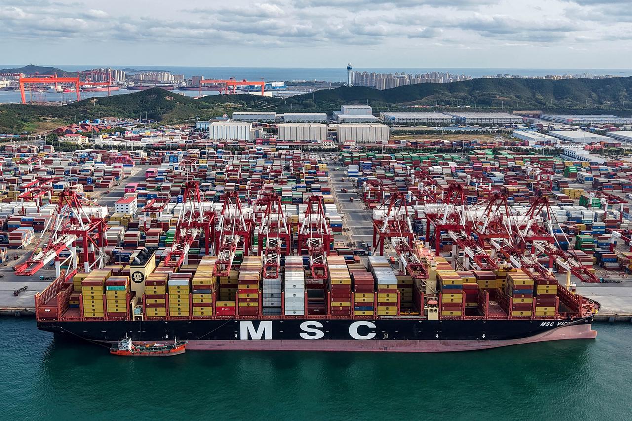 China says it can withstand trade freeze ahead of EU talks
