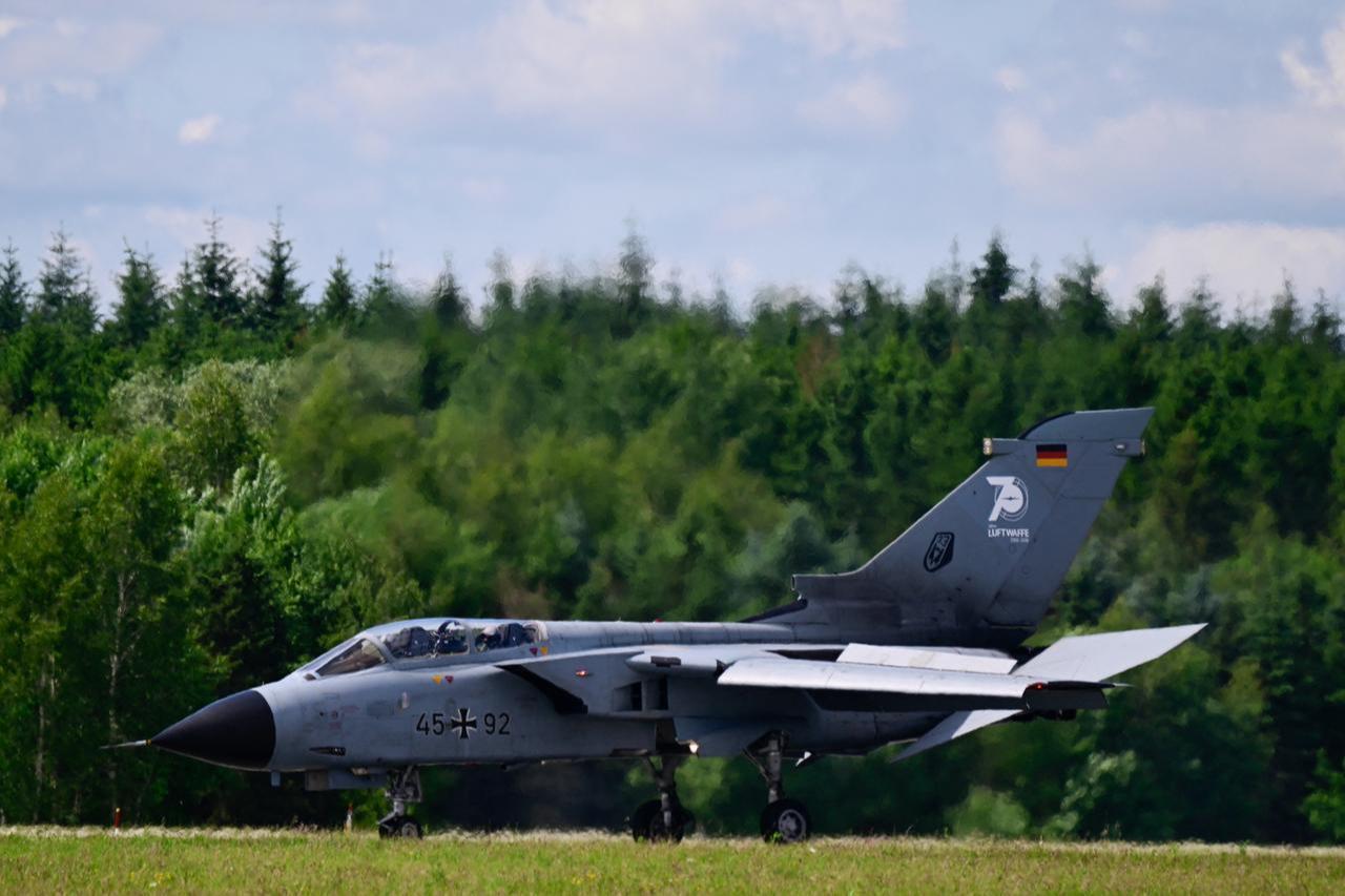 A Tornado combat aircraft of the German forces lands during the Armed Forces Day at the Airbase in Laage, Germany, June 6, 2026. (AFP Photo)
