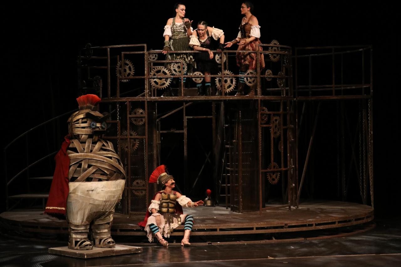 Istanbul State Theater performs Lysistrata in Bulgaria's Kardzhali