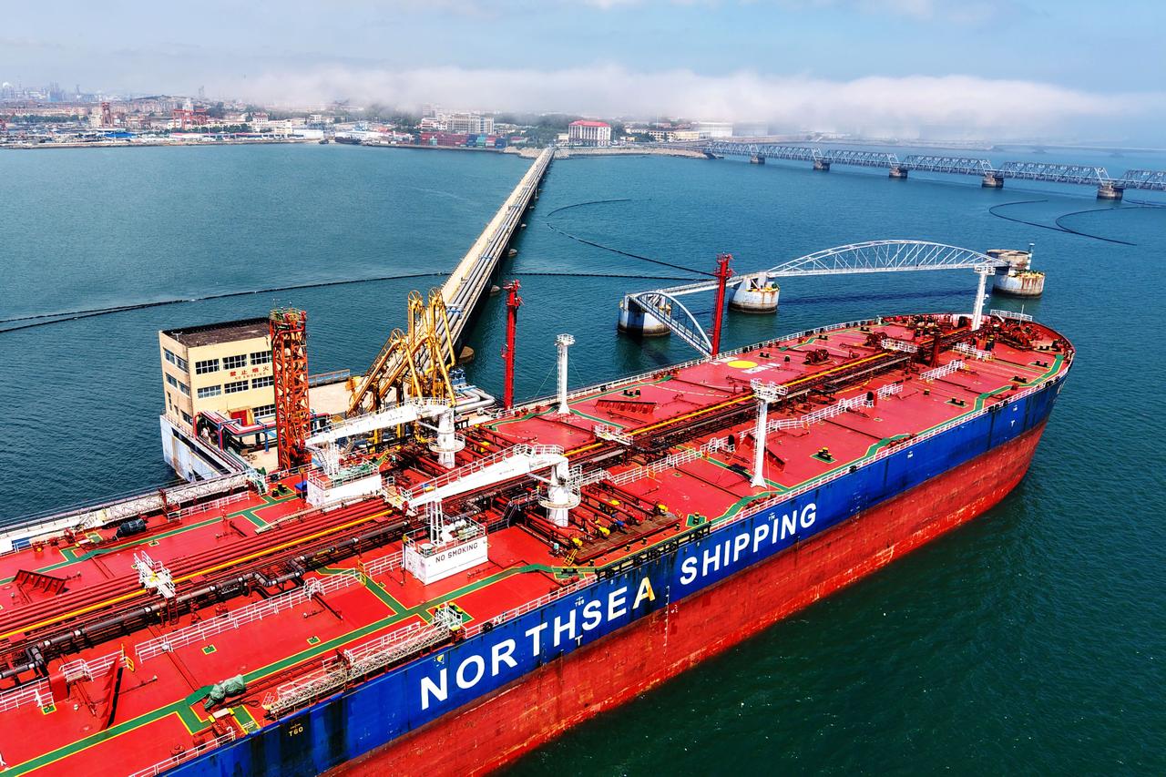 Oil edges toward $100 again after fresh US-Iran exchange of fire