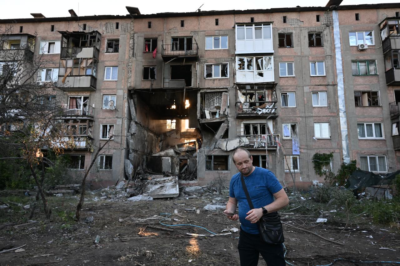 Russia's small businesses squeezed by Ukraine war economy