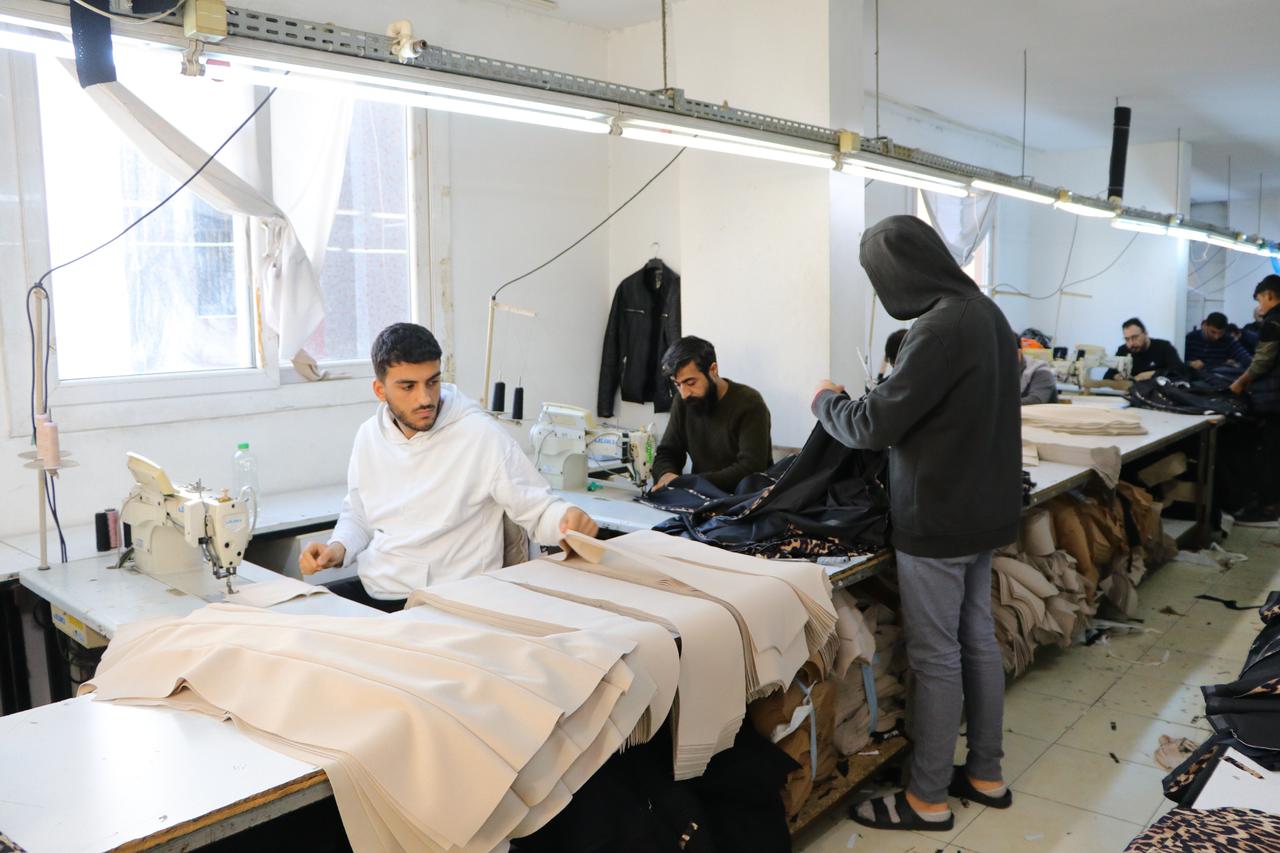 Türkiye eyes 1.2M Syrian workforce after cutting work permit red tape