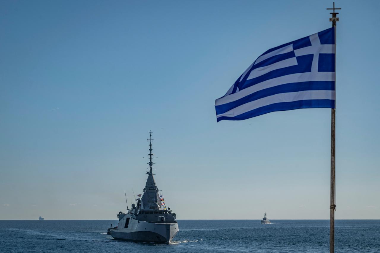 Greece's military spending is 'matter for Greek people': Türkiye
