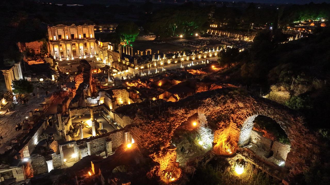 Illuminated Ephesus welcomes visitors for nighttime museum season