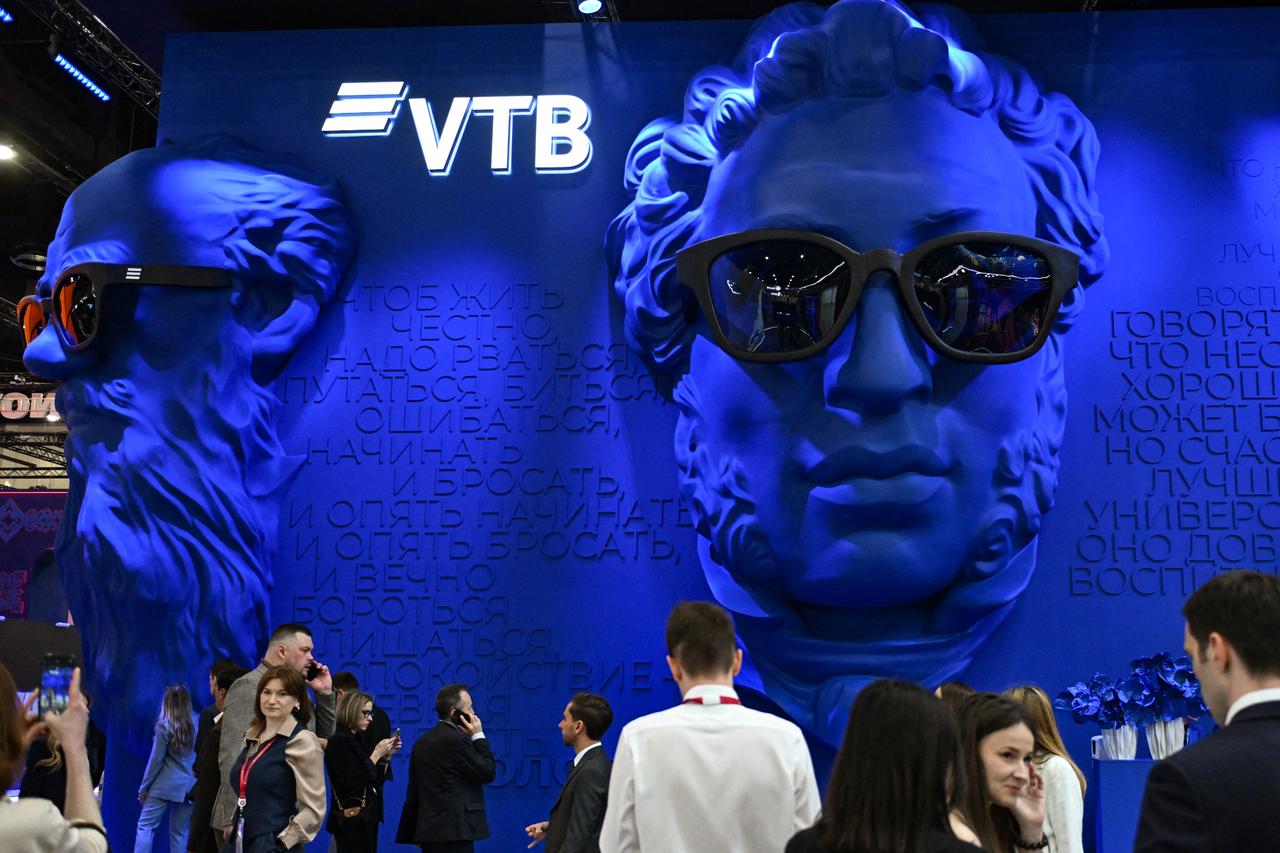 What does St. Petersburg says about new globalization?