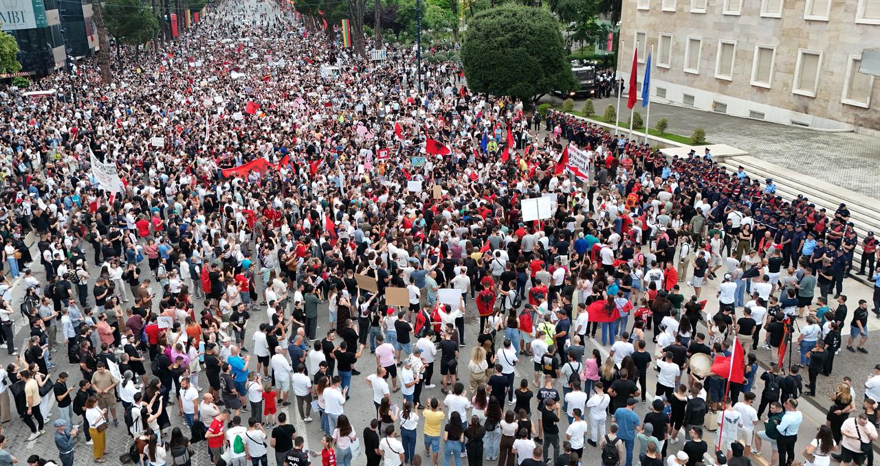 People stage a protest against a planned tourism project in the Zvernec area of the city of Avlonya (Vlora) as they gather on the Boulevard of the Nation’s Martyrs in Tirana, Albania on June 3, 2026. (AA Photo)