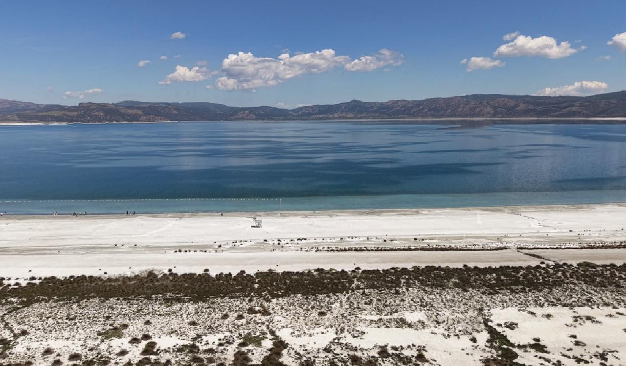 Officials say Salda Lake’s unique geology continues to attract both tourists and scientific interest from around the world. Burdur, Türkiye, June 5, 2026. (IHA Photo)
