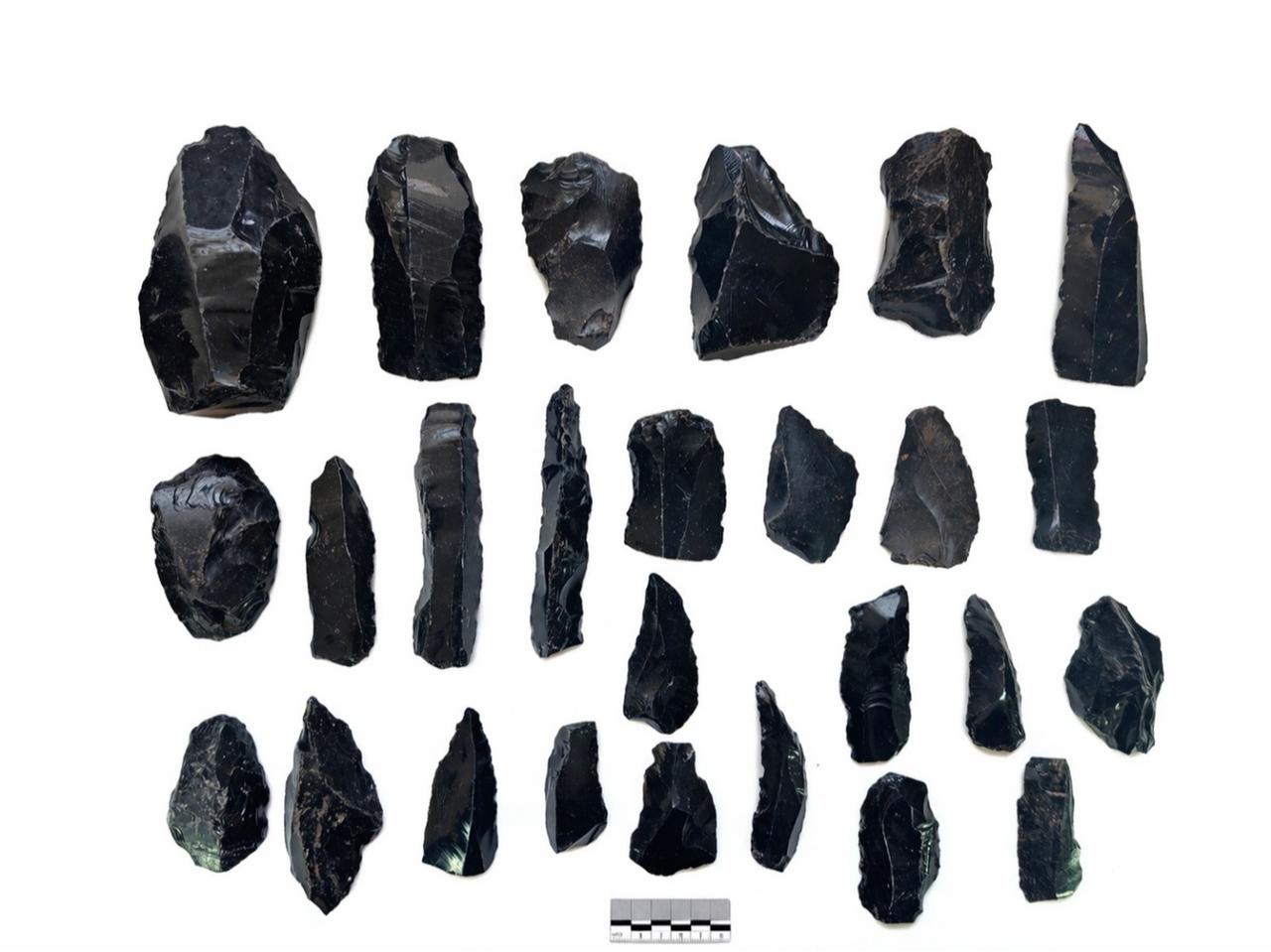 Obsidian tools found during surface surveys around Mount Nemrut in eastern Türkiye, where researchers traced local history back to the Paleolithic Age. (AA Photo)