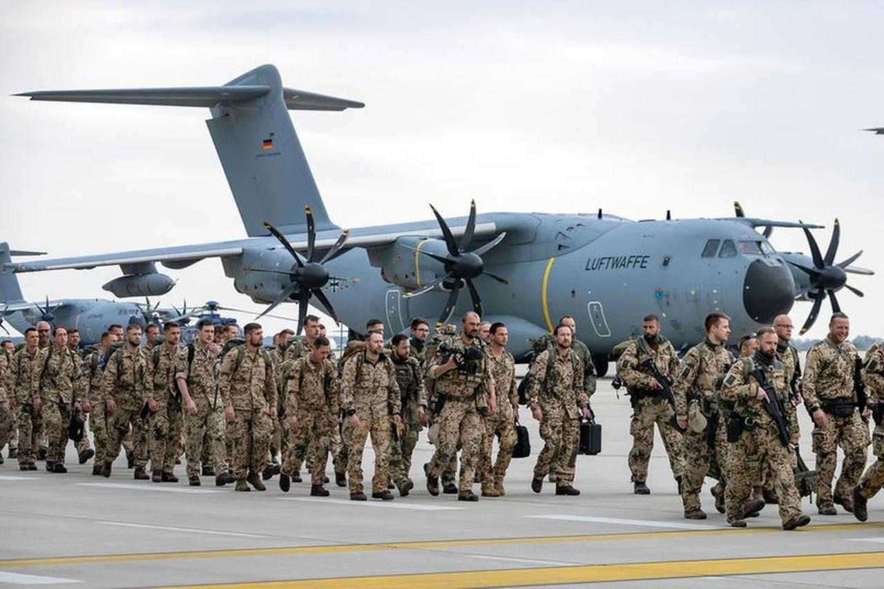 Germany holds farewell ceremony for Patriot troops bound for Türkiye
