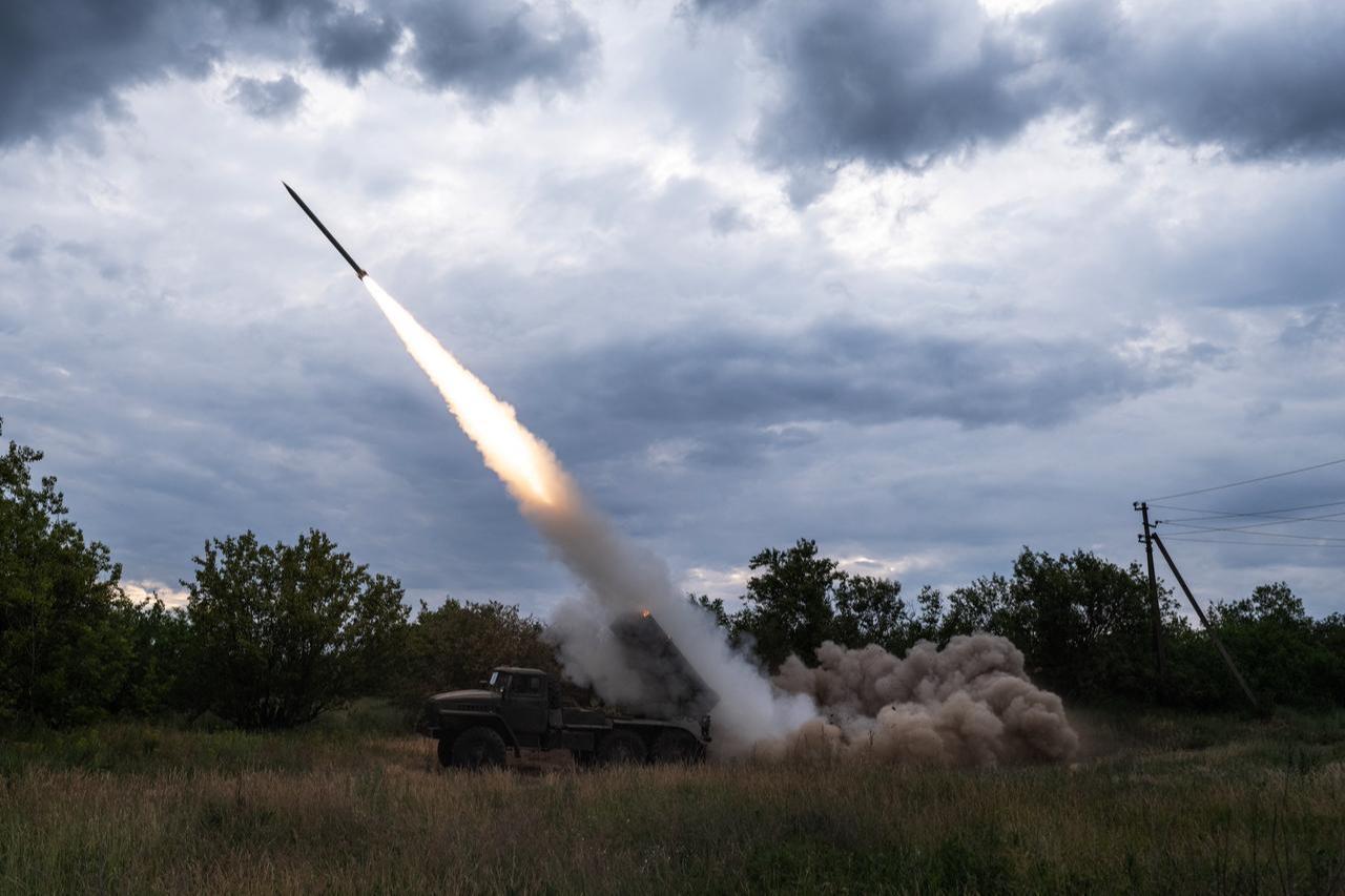 In this handout photograph taken on June 4, 2026, Ukrainian soldiers fire a MRLS BM-21 'Grad' towards Russian positions at an undisclosed location near Kostyantynivka, Donetsk region. (Photo by Iryna Rybakova/The 93rd Kholodnyi Yar Separate Mechanized Brigade/AFP)