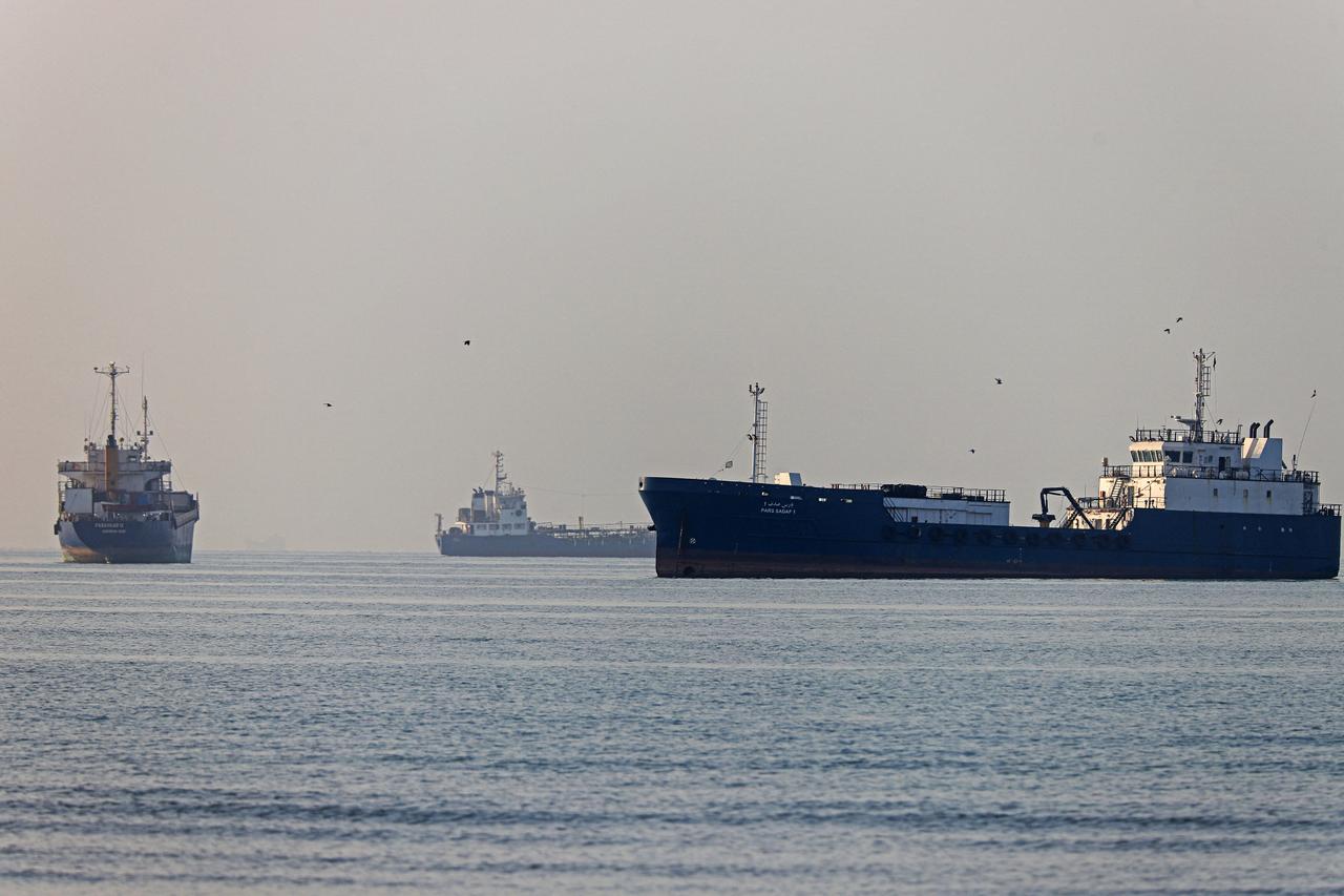 Iran drafts framework to charge ships for Strait of Hormuz services 