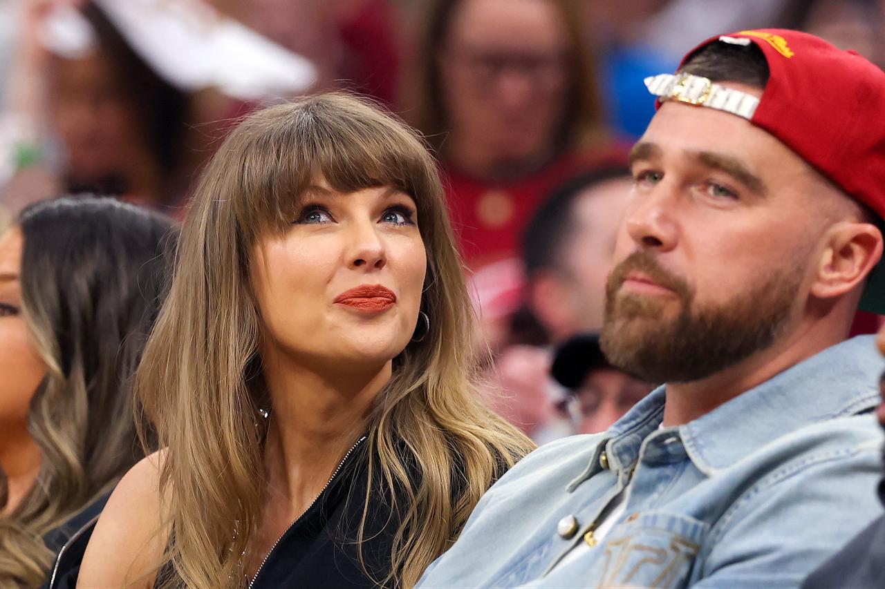 Taylor Swift and Travis Kelce attend the game between the New York Knicks and Cleveland Cavaliers at Rocket Arena in Ohio, United States, on May 23, 2026. (AFP Photo)