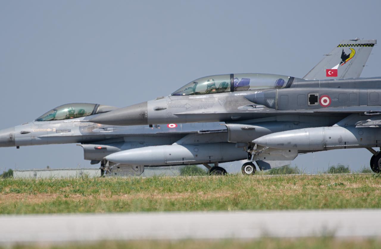 F-16s of the Turkish Air Force perform a runway parade at the 2nd Main Jet Base Command in the Cigli district of Izmir, Türkiye, June 6, 2026. (AA Photo)