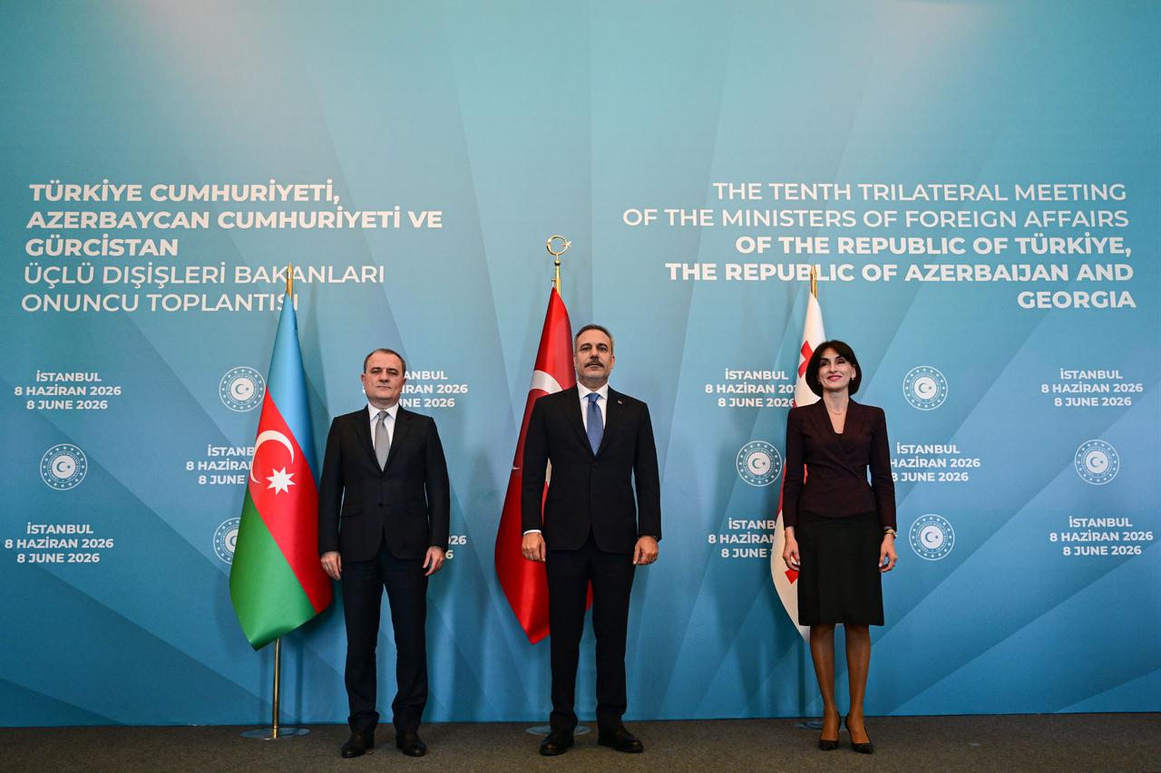 Turkish Foreign Minister Hakan Fidan (C), Azerbaijani Foreign Minister Jeyhun Bayramov (L) and Georgian First Vice Prime Minister and Foreign Minister Maka Botchorishvili attend the Tenth Trilateral Meeting of the Ministers of Foreign Affairs of Turkiye-Azerbaijan-Georgia in Istanbul, Türkiye, June 8, 2026. (AA Photo)