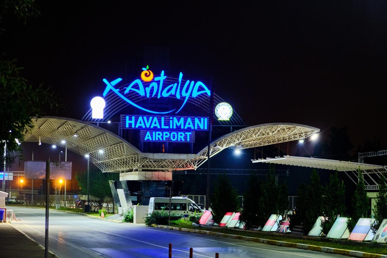 Not usual mess: Customs seizes €380K stuffed in diapers at Antalya airport