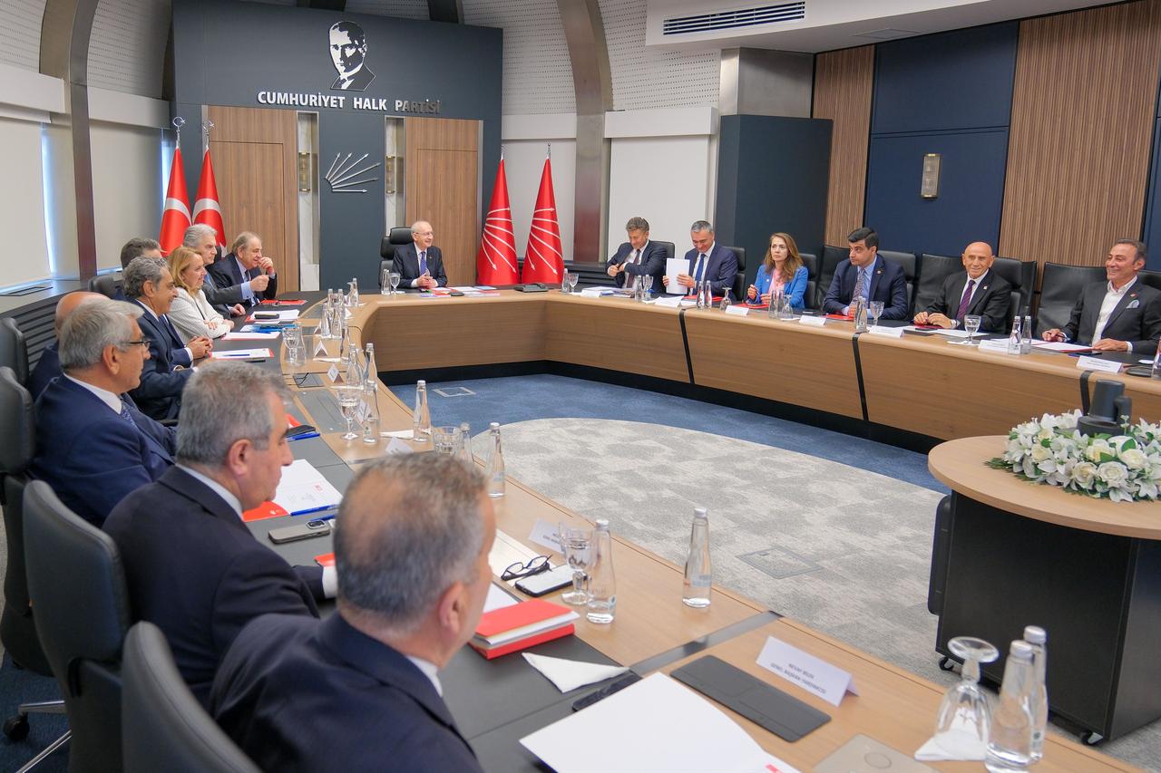 The CHP Central Executive Board (MYK) convenes under the chairmanship of Party Leader Kemal Kilicdaroglu on June 6, 2026. (AA Photo)