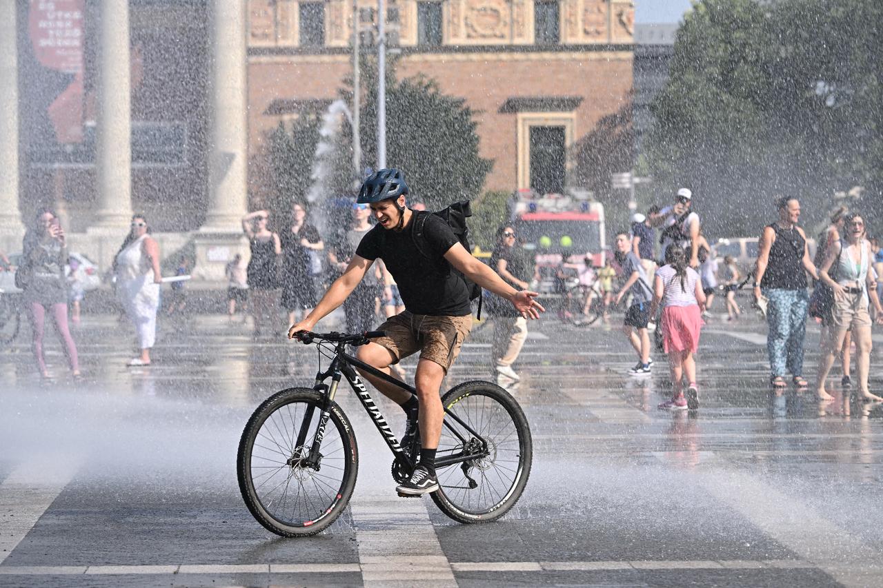 Europe struggles to cool cities built for cold climates
