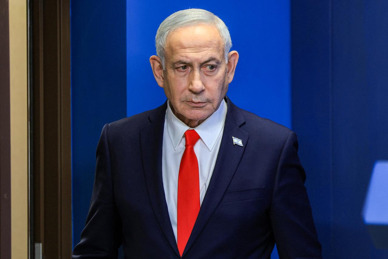 'Netanyahu incapable of governing,' says former Israeli PM Bennett
