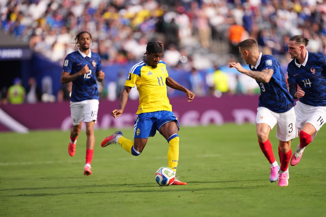 Anthony Elanga of Sweden plays the ball during the 2026 FIFA World Cup Round of 32 match between France and Sweden at New Jersey Stadium (MetLife Stadium) in East Rutherford, New Jersey, USA, June 30, 2026. (AA Photo)